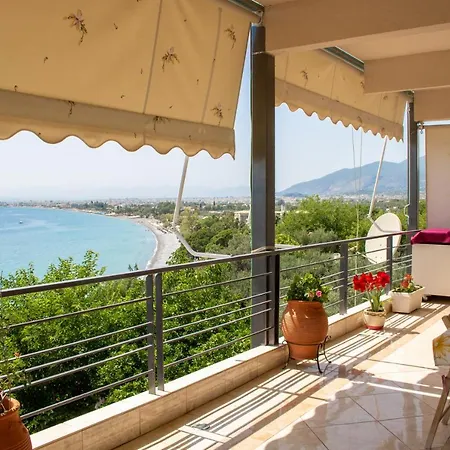 Bay View Apartment *